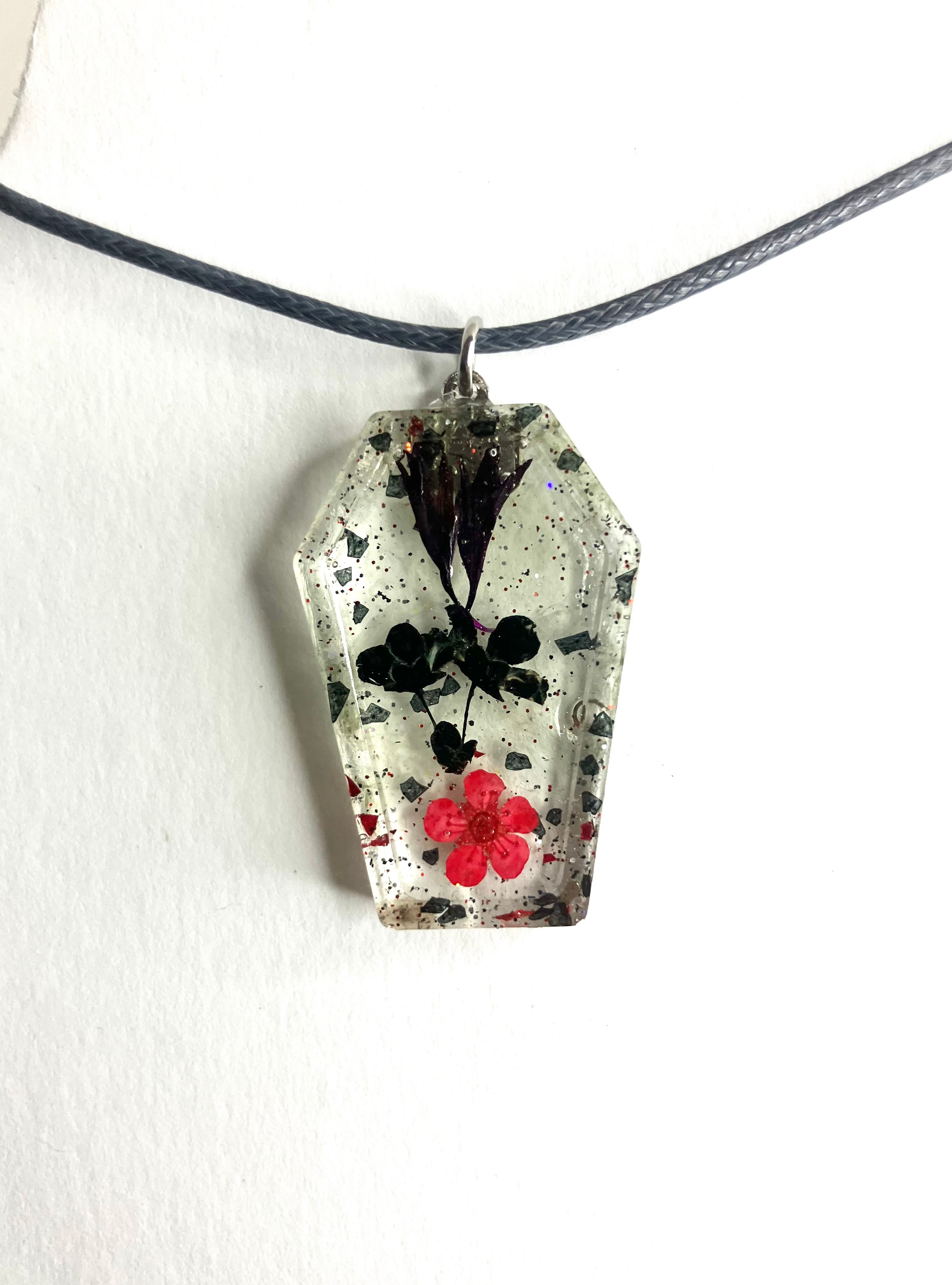 Resin frame pendants