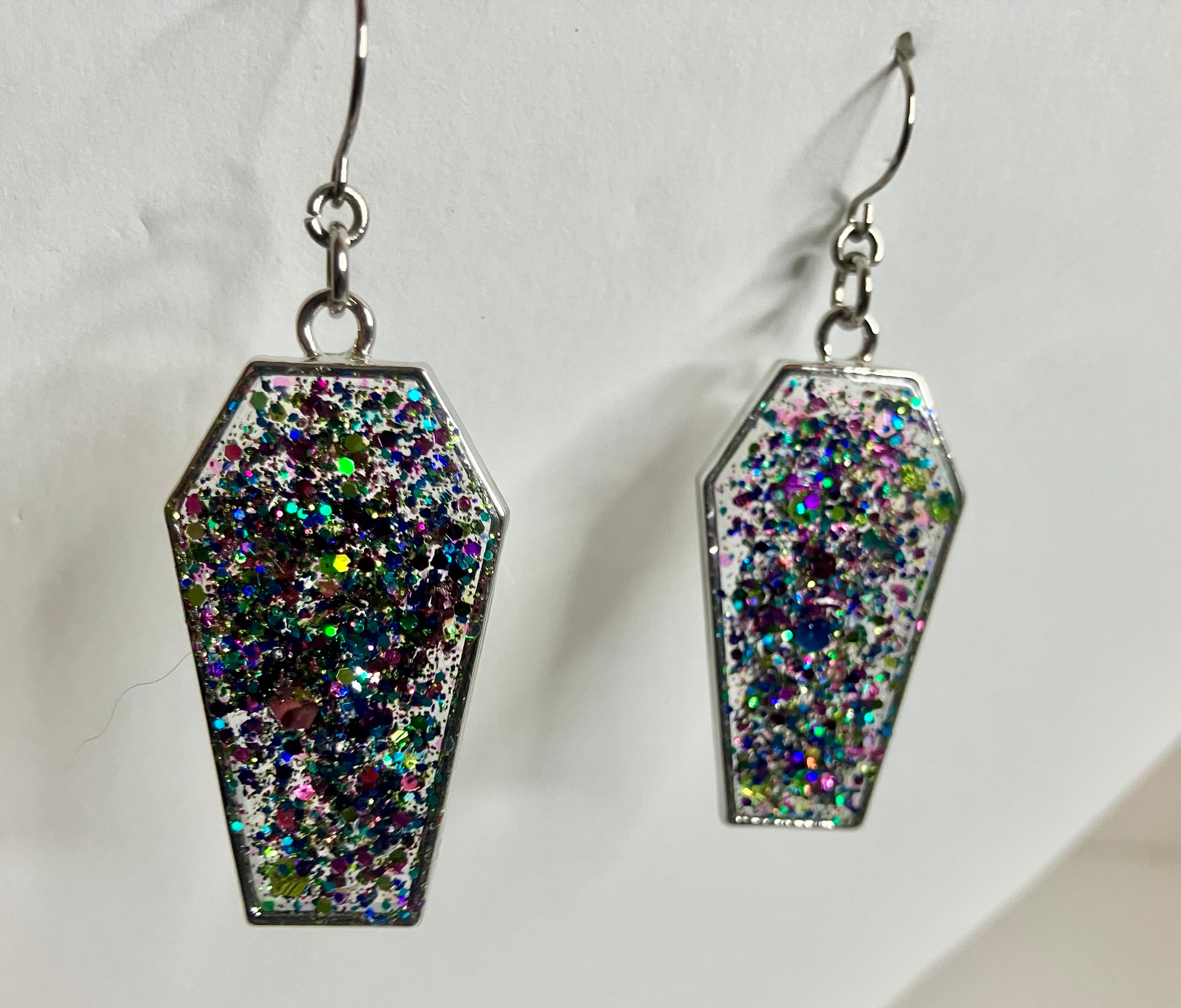 Coffin bezel jewelry