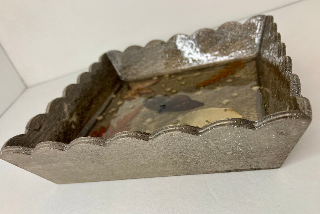 Wood and resin trinket dish