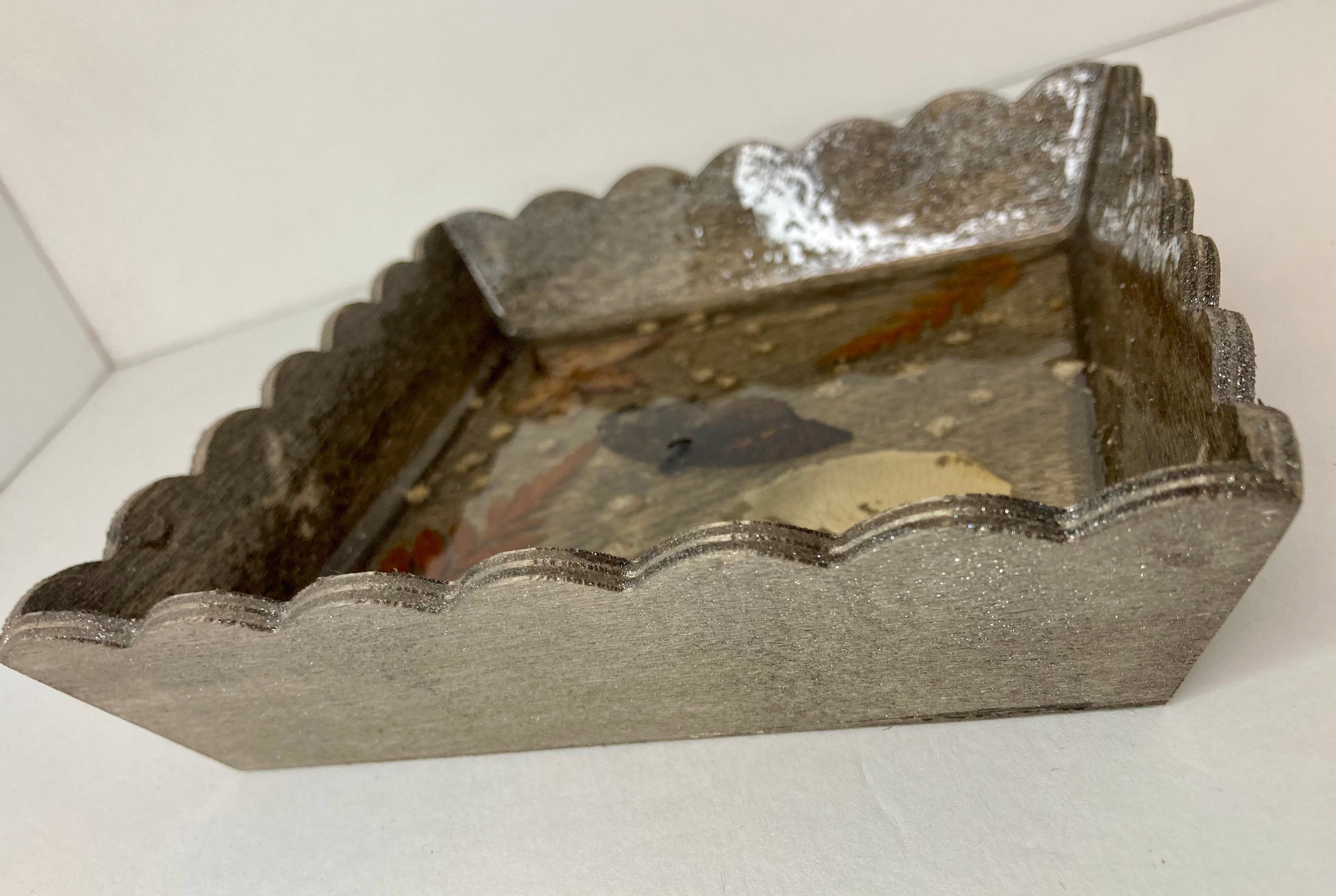 Wood and resin trinket dish