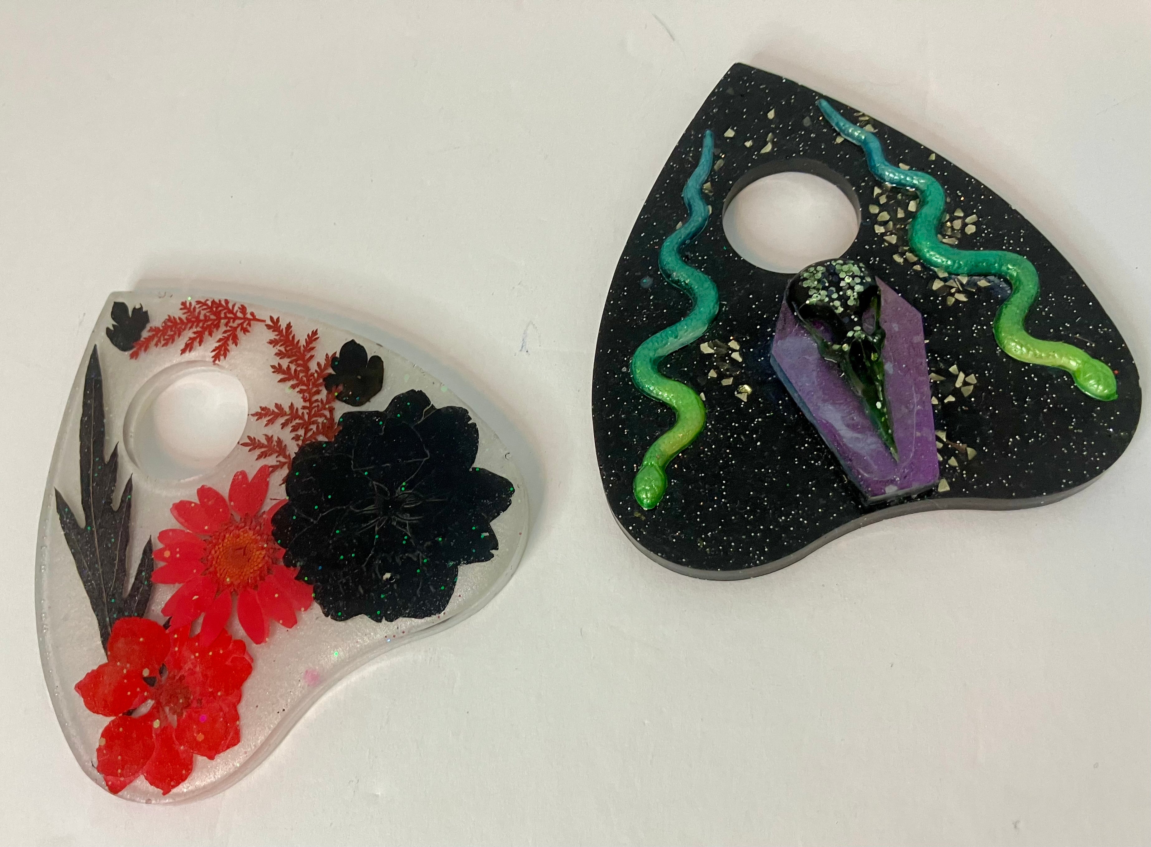 Decorative planchette