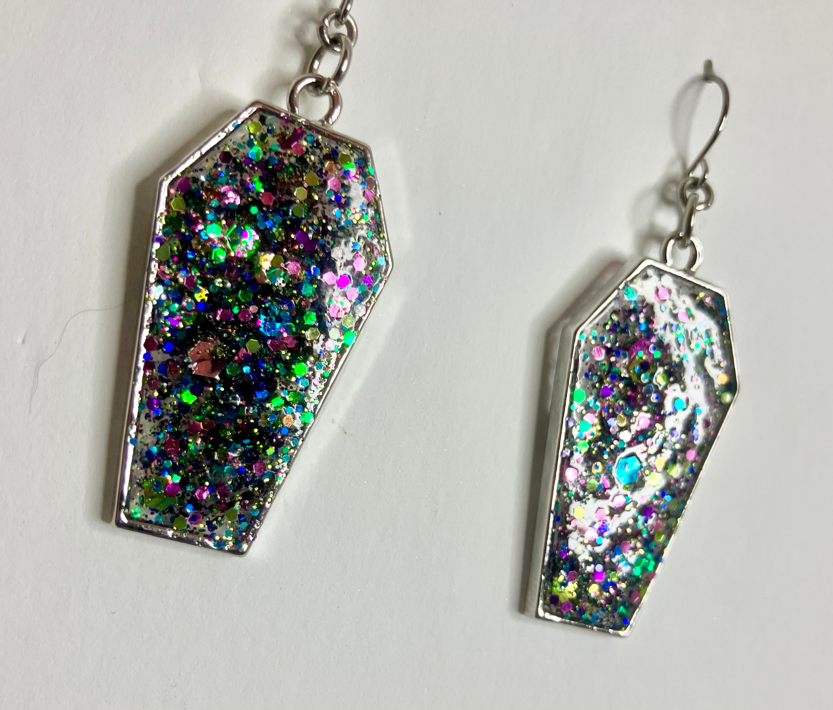 Coffin bezel jewelry