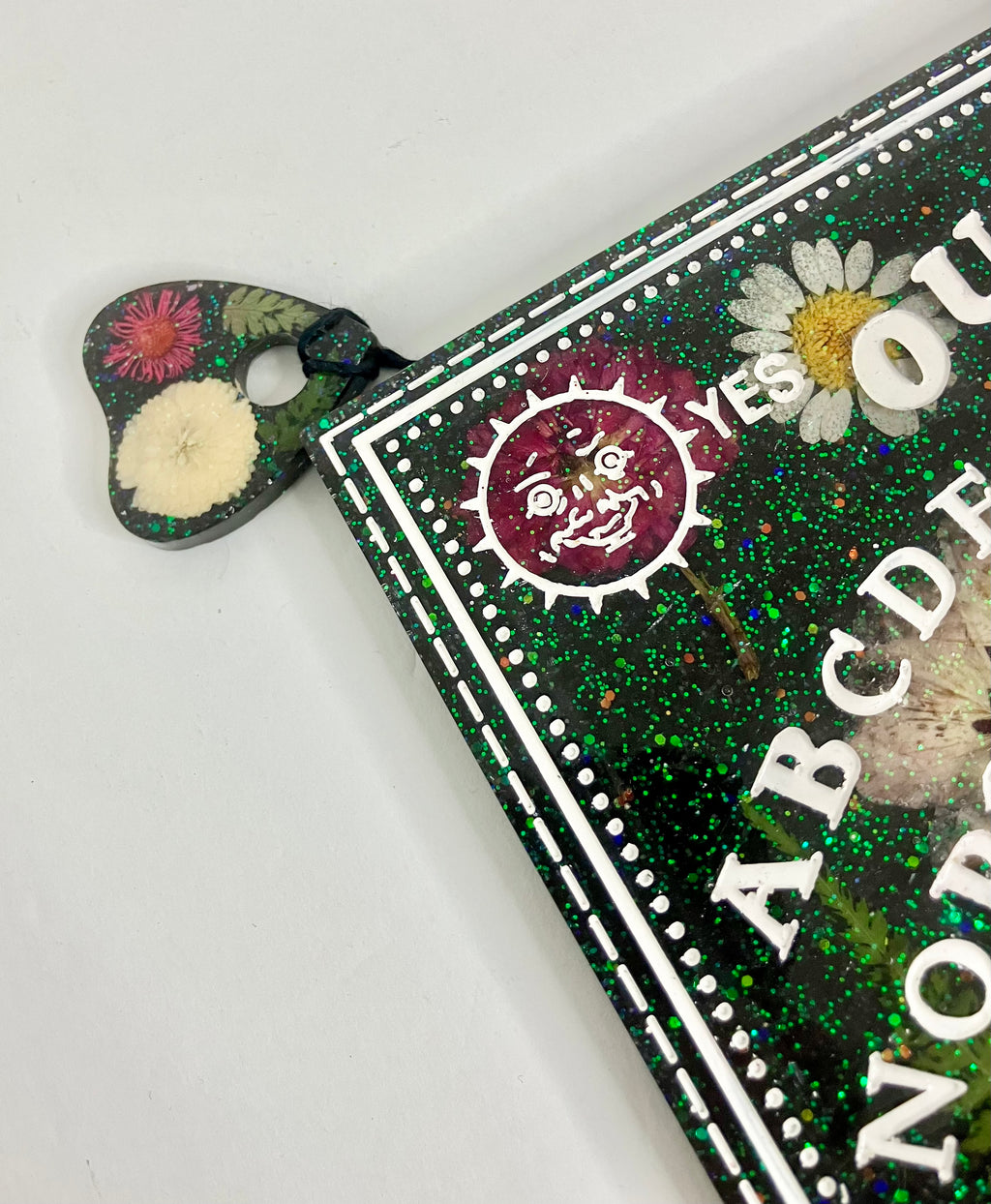 Small resin ouija board/spirit board