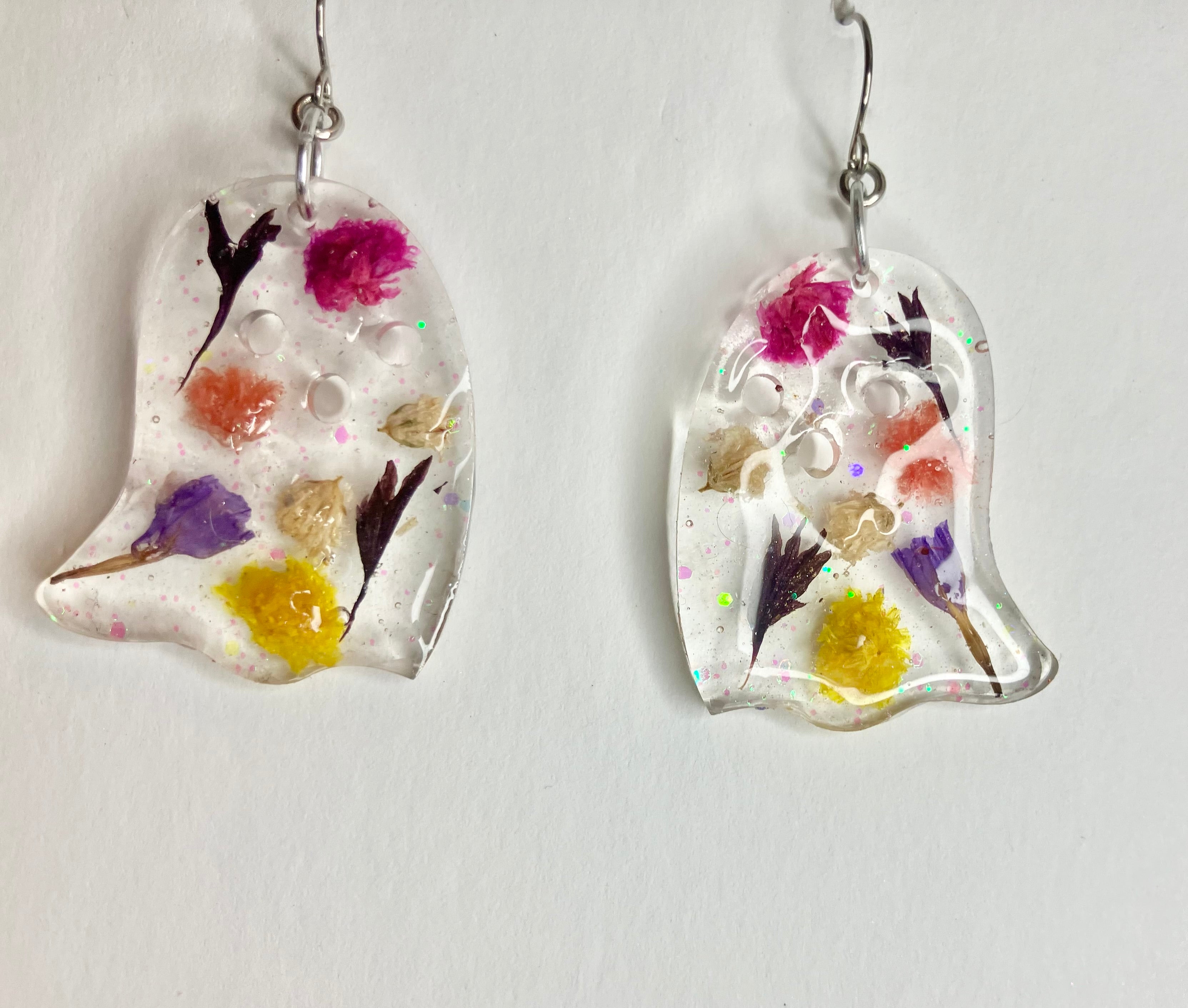 Resin ghost earrings