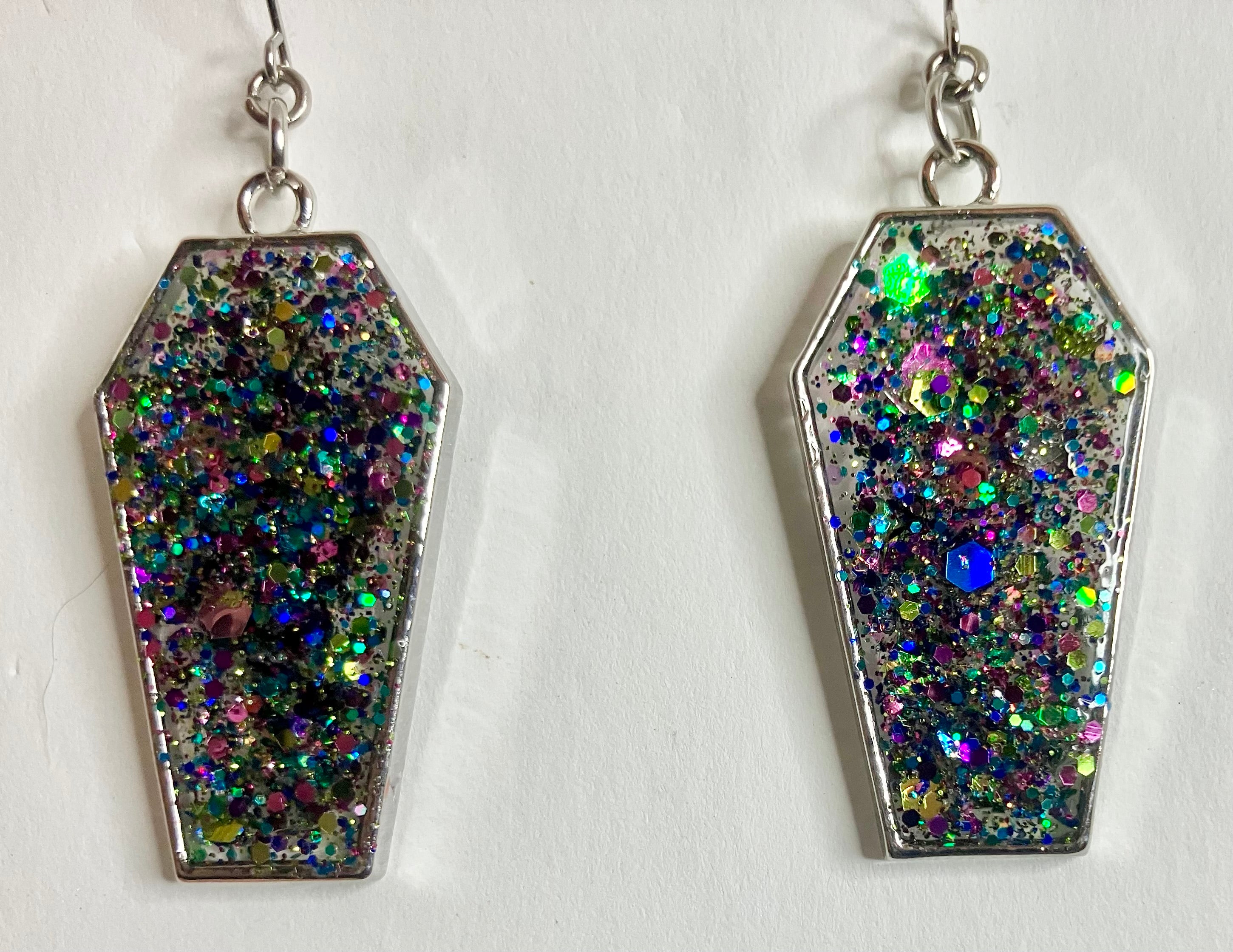 Coffin bezel jewelry