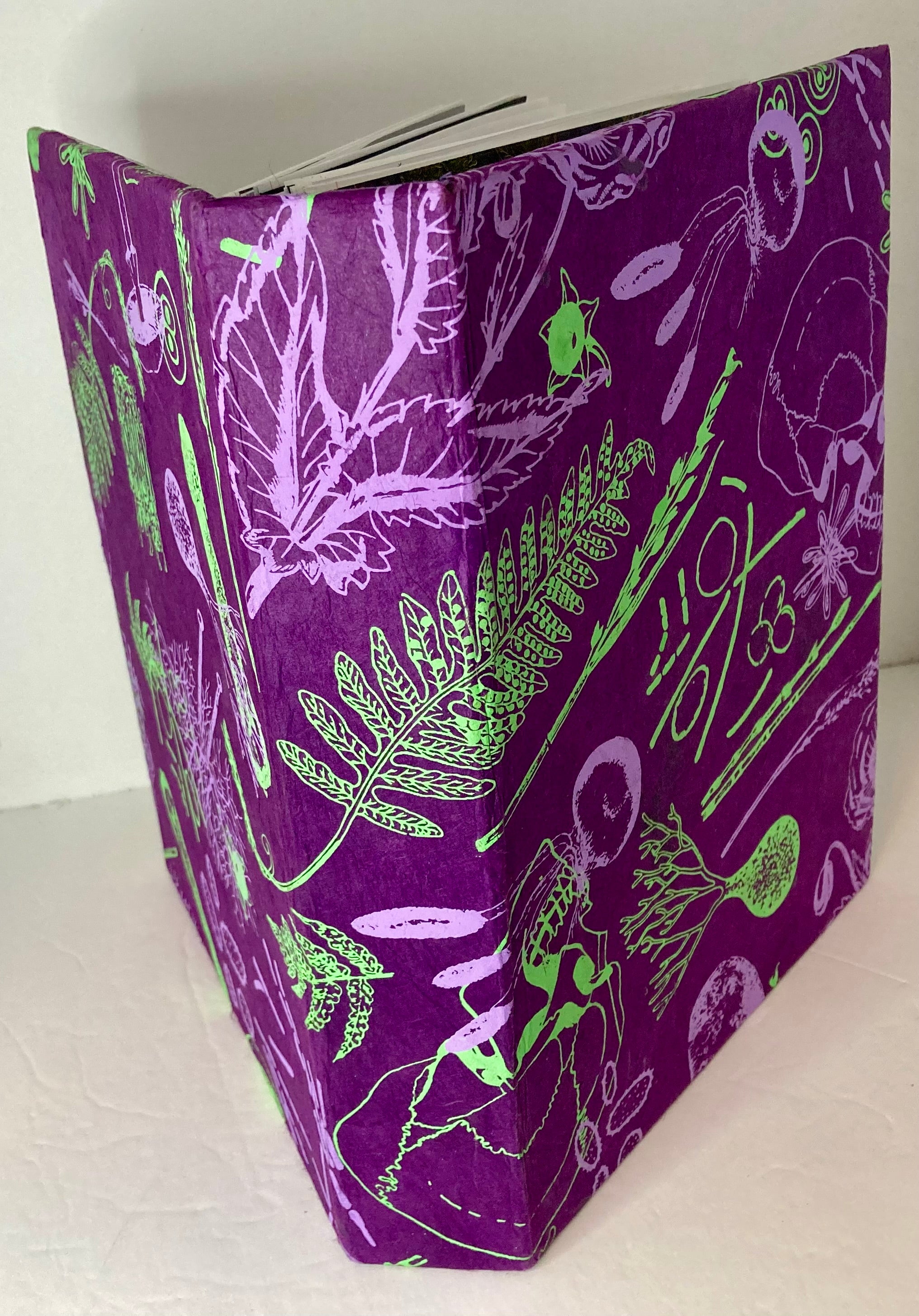 Poisonous plants themed junk journal