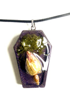 Resin frame pendants