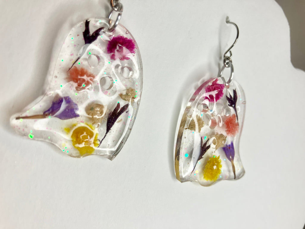 Resin ghost earrings