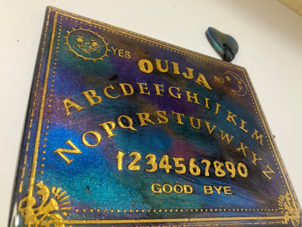 Small resin ouija board/spirit board