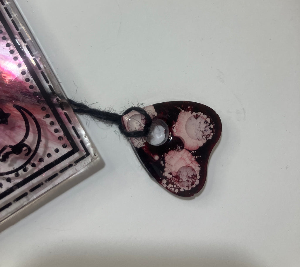 Small resin ouija board/spirit board