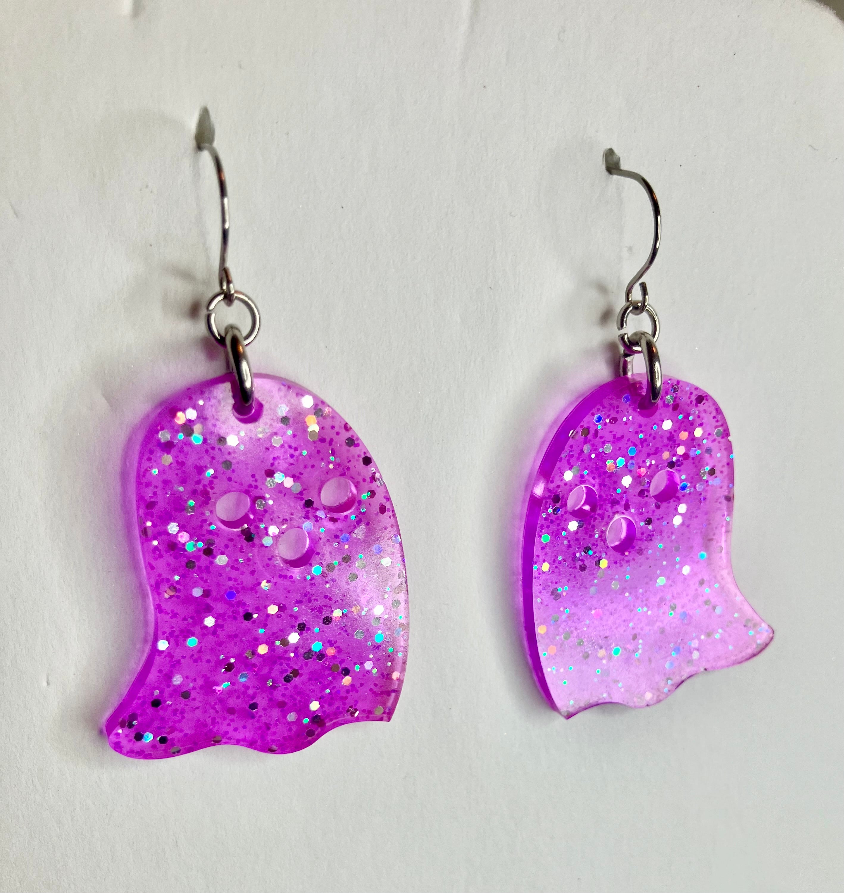 Resin ghost earrings