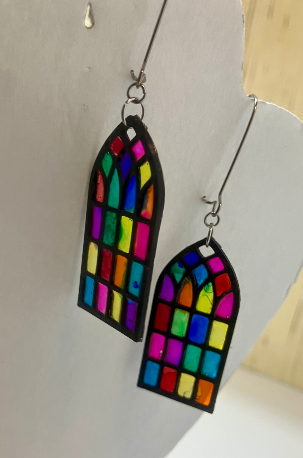 Faux stained glass jewelry