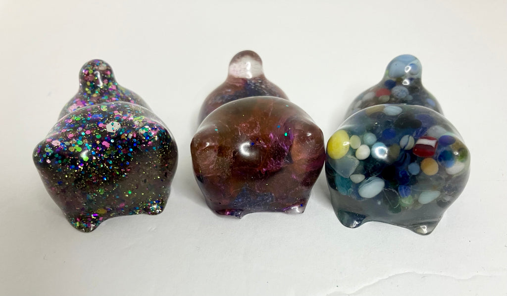 small cat loaf figurines