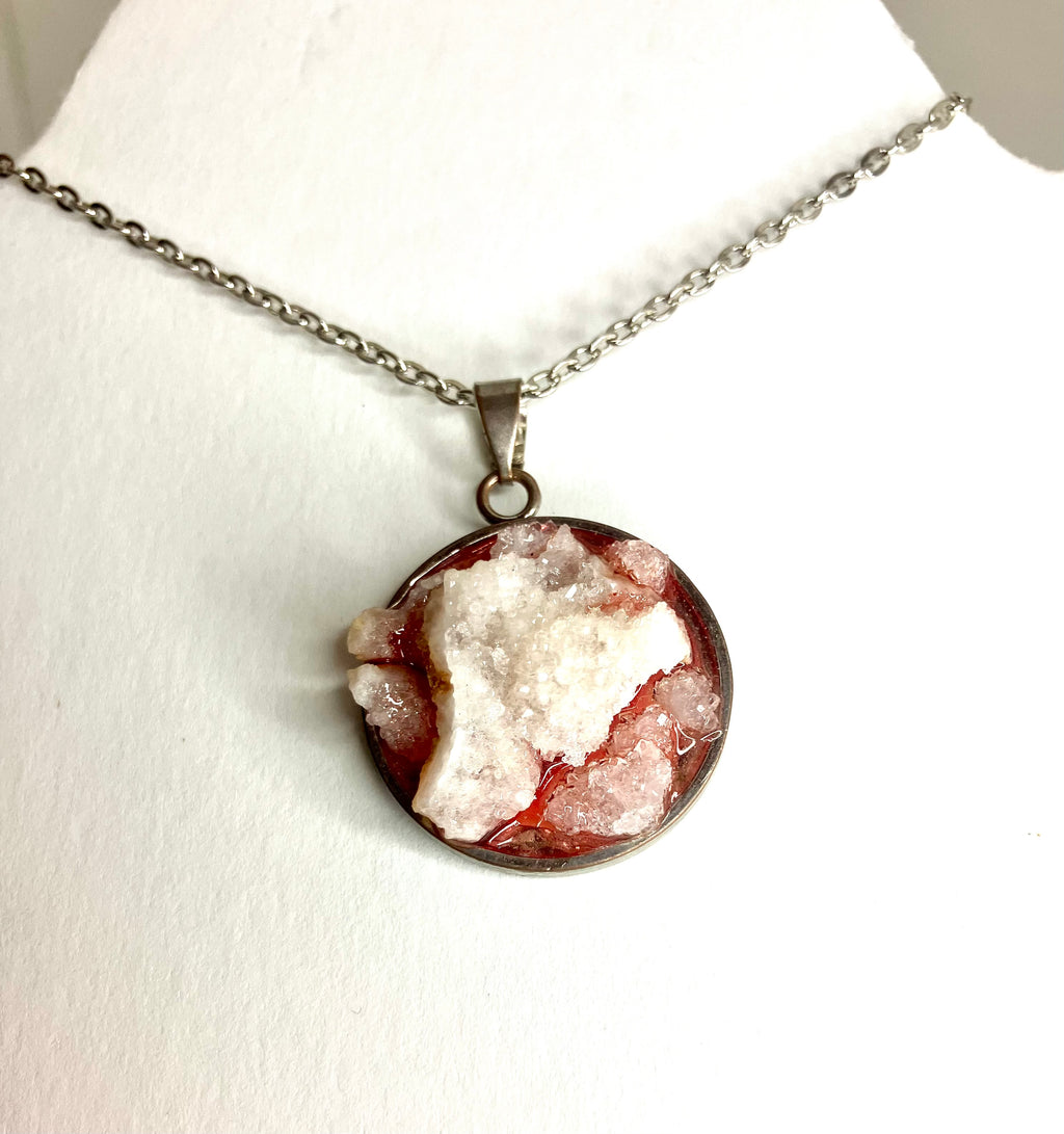 Drusy in resin pendants