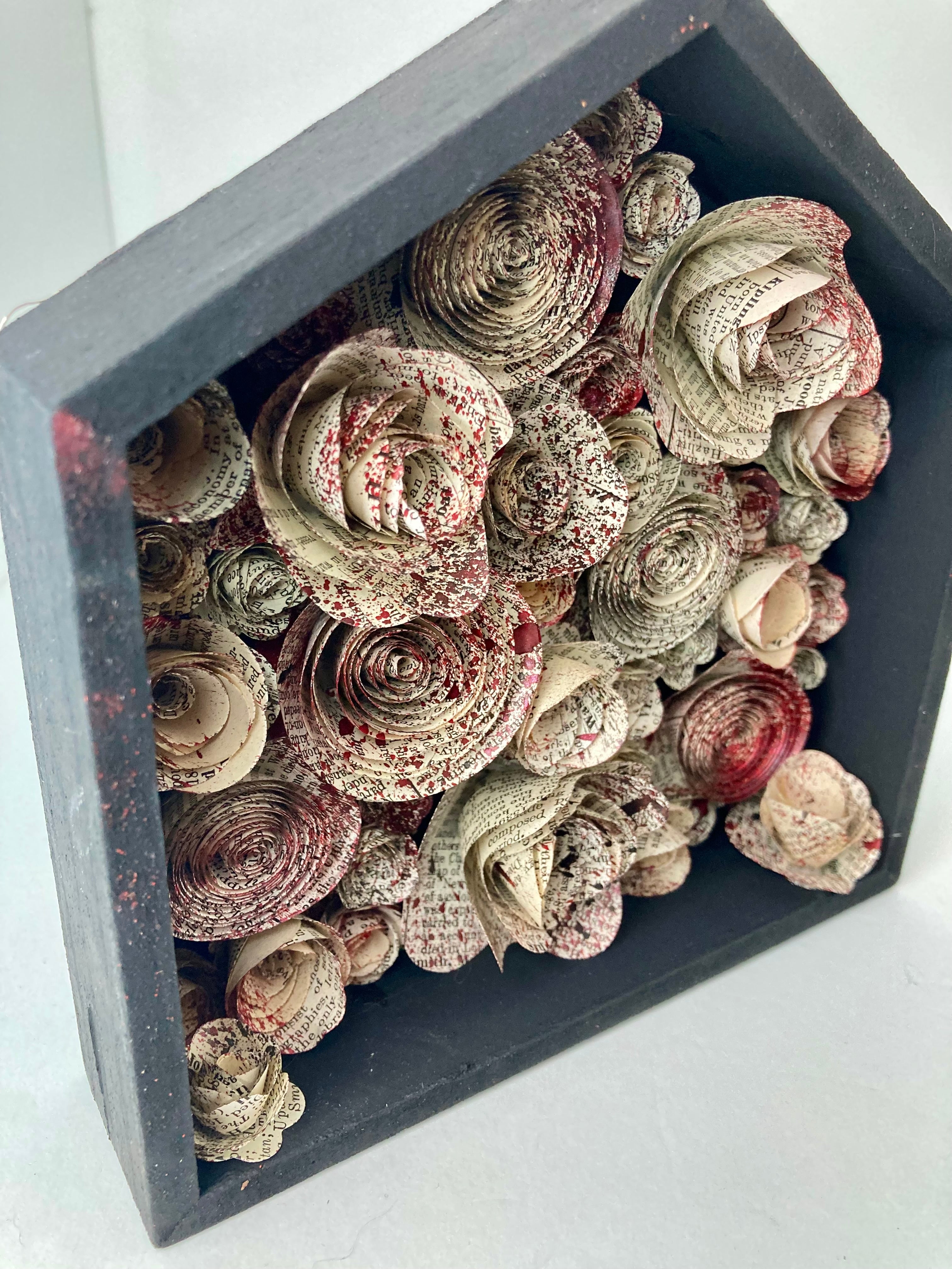 Blood splatter rose box