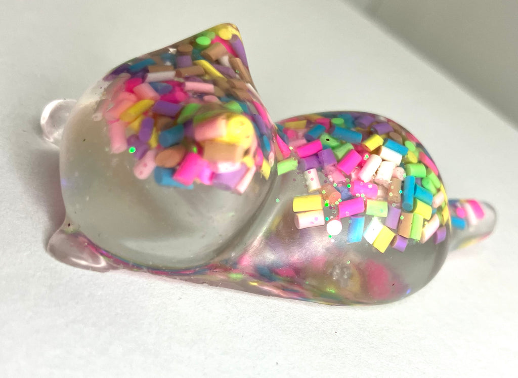 small cat loaf figurines