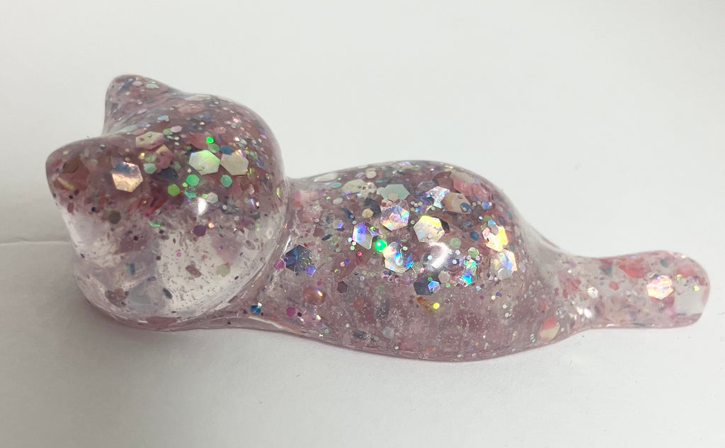 small cat loaf figurines