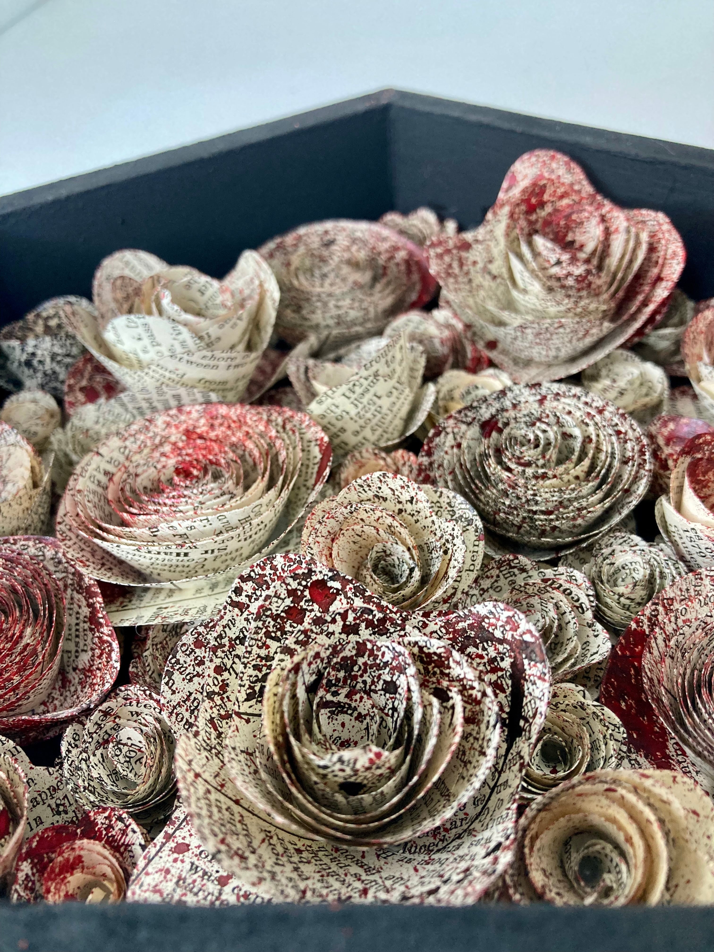Blood splatter rose box