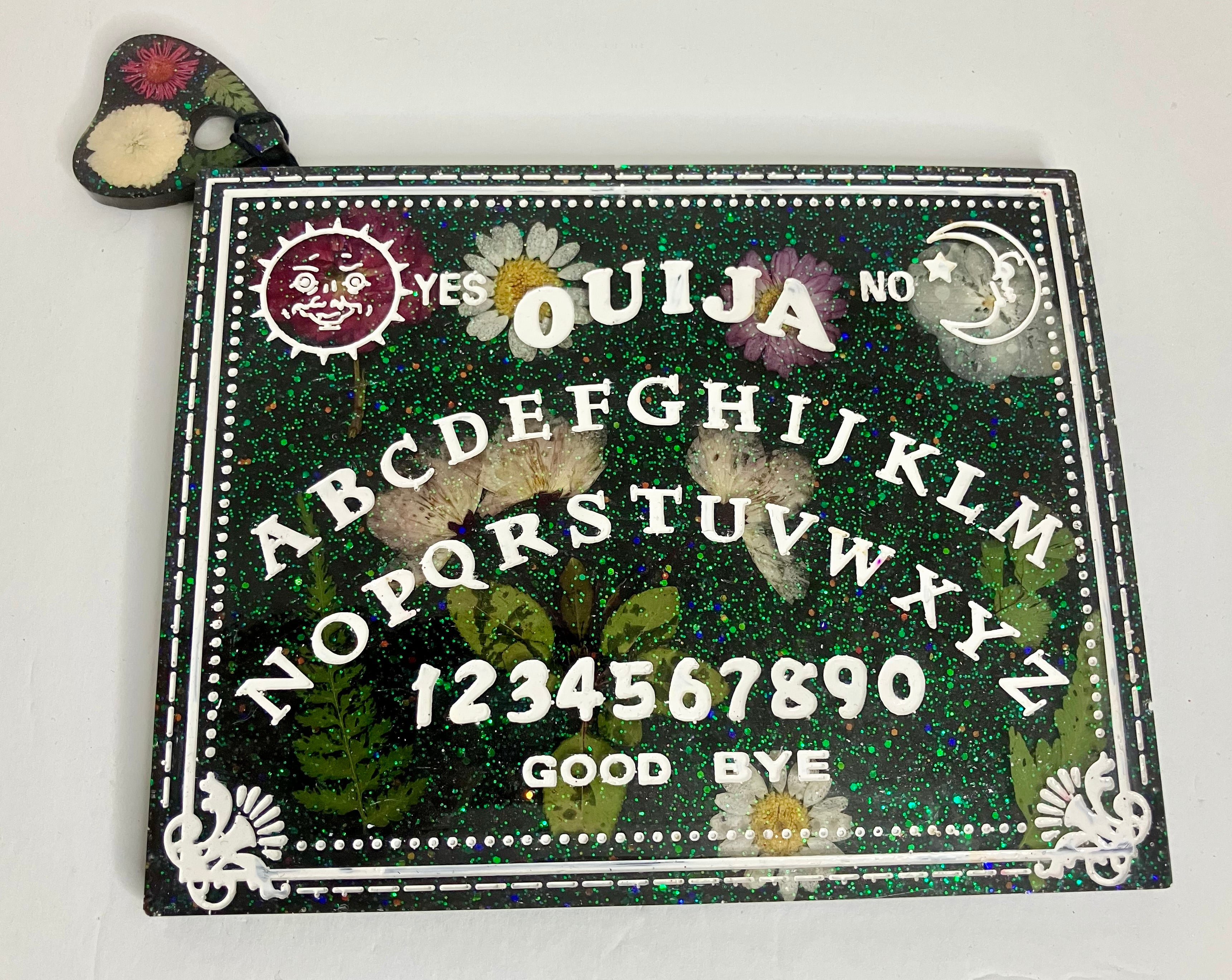 Small resin ouija board/spirit board