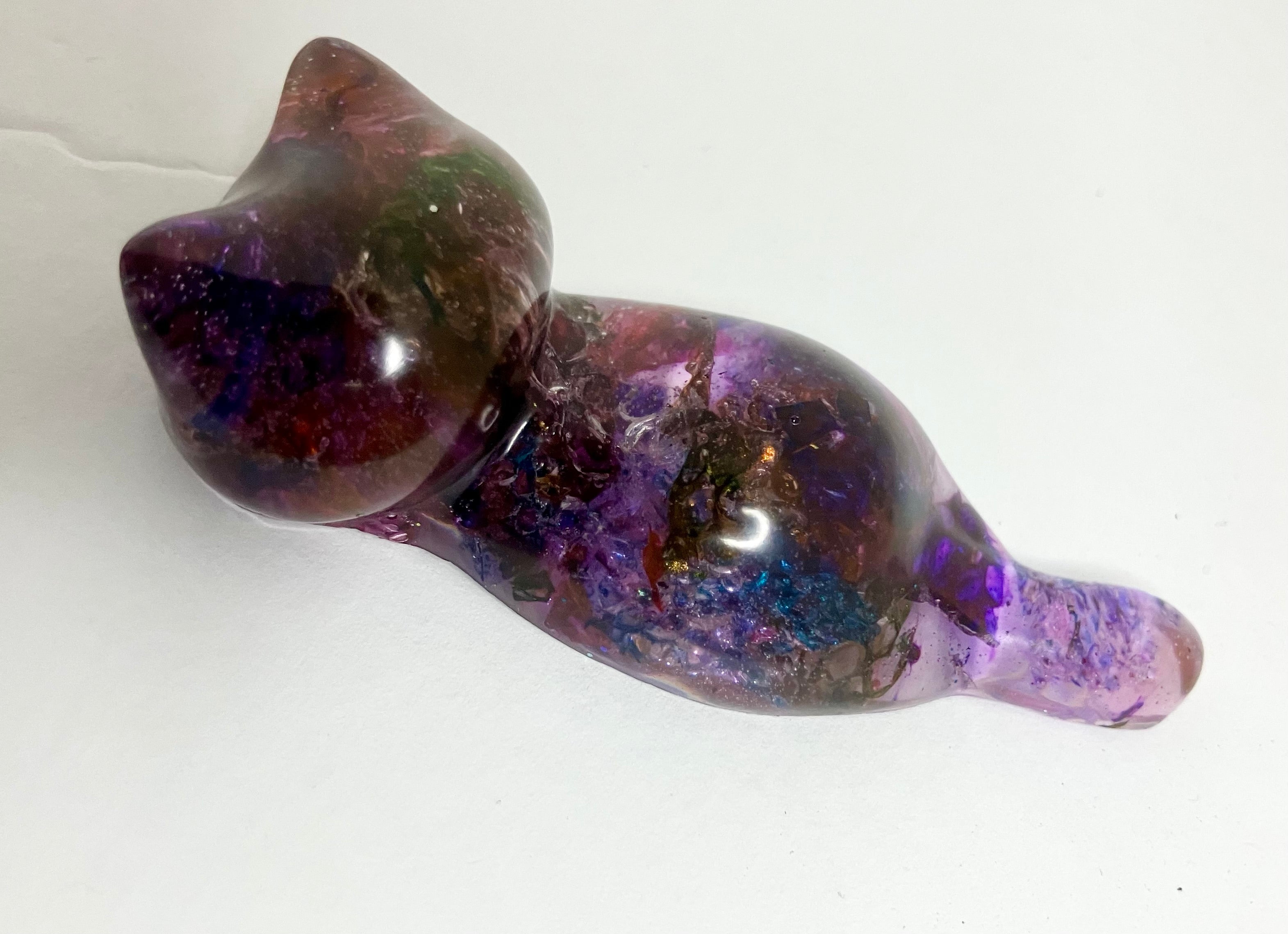 small cat loaf figurines