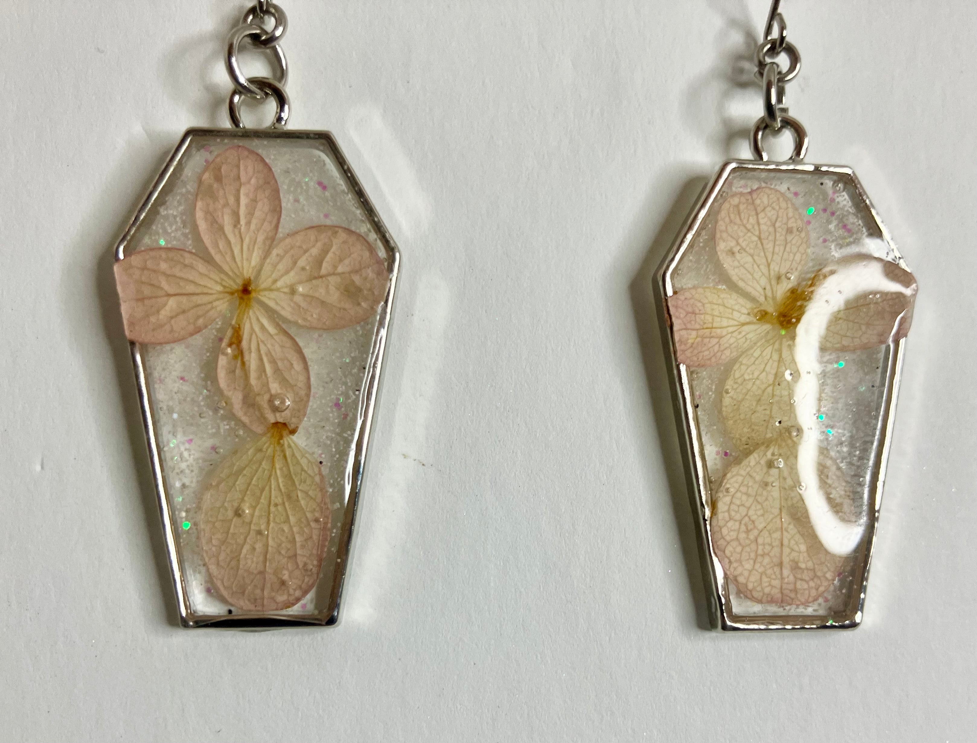 Coffin bezel jewelry