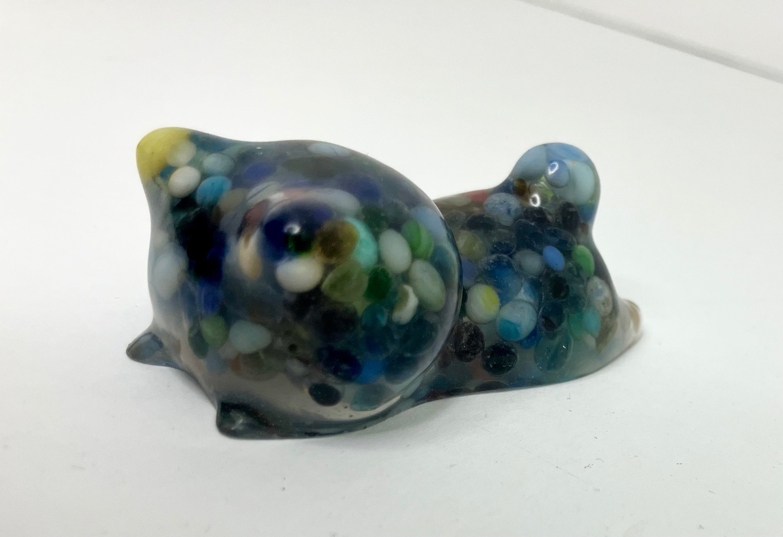 small cat loaf figurines