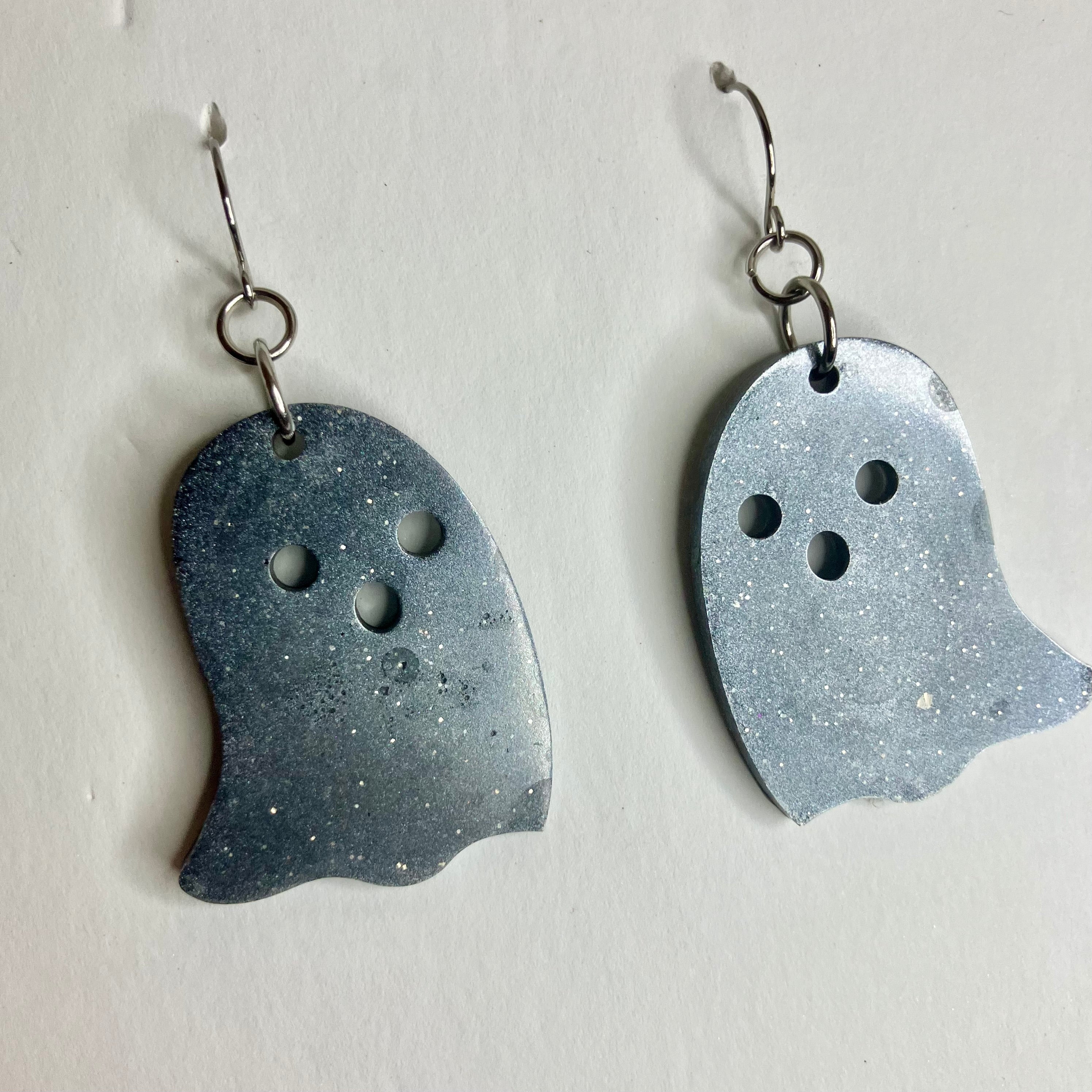 Resin ghost earrings