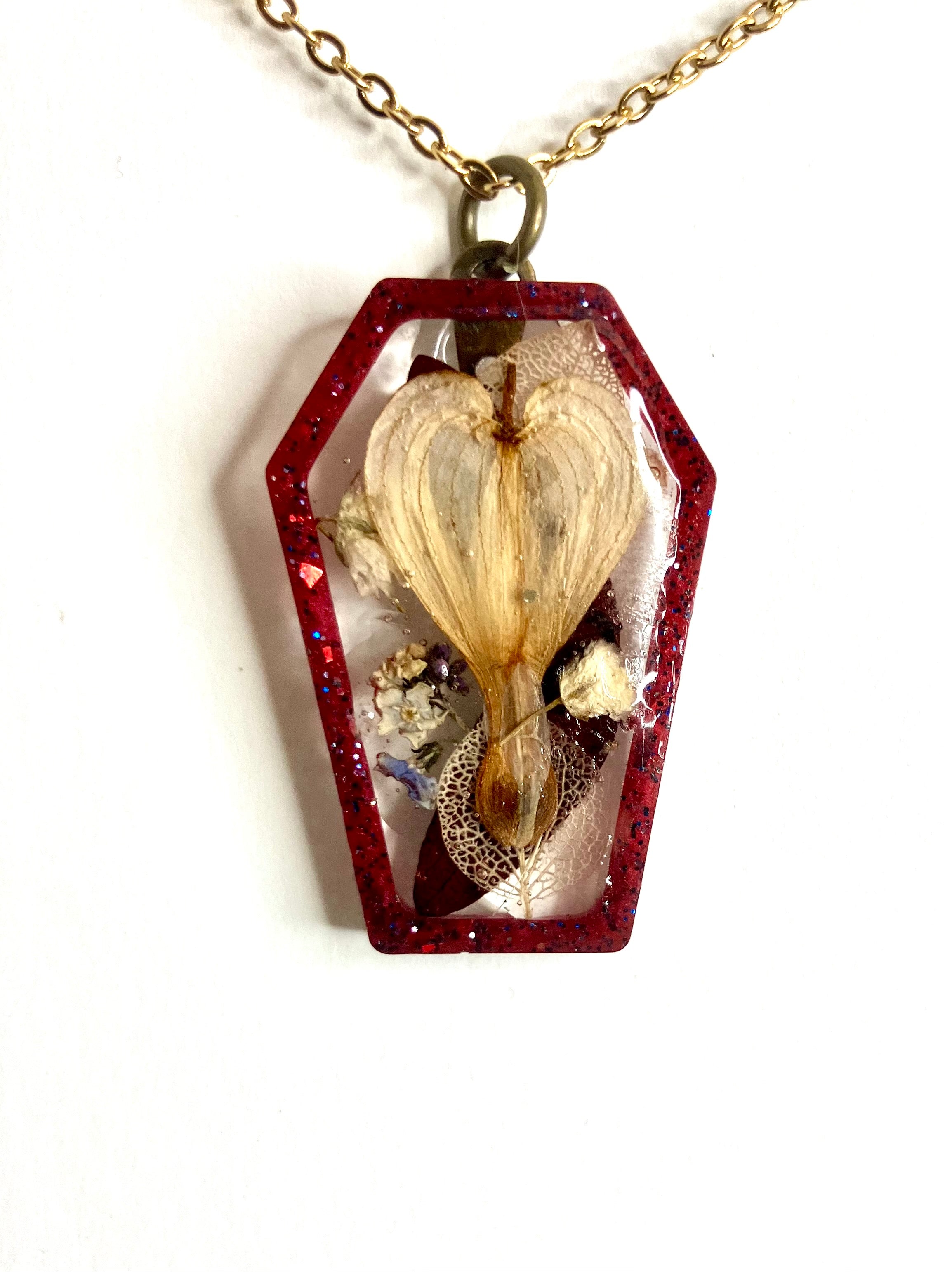 Resin frame pendants