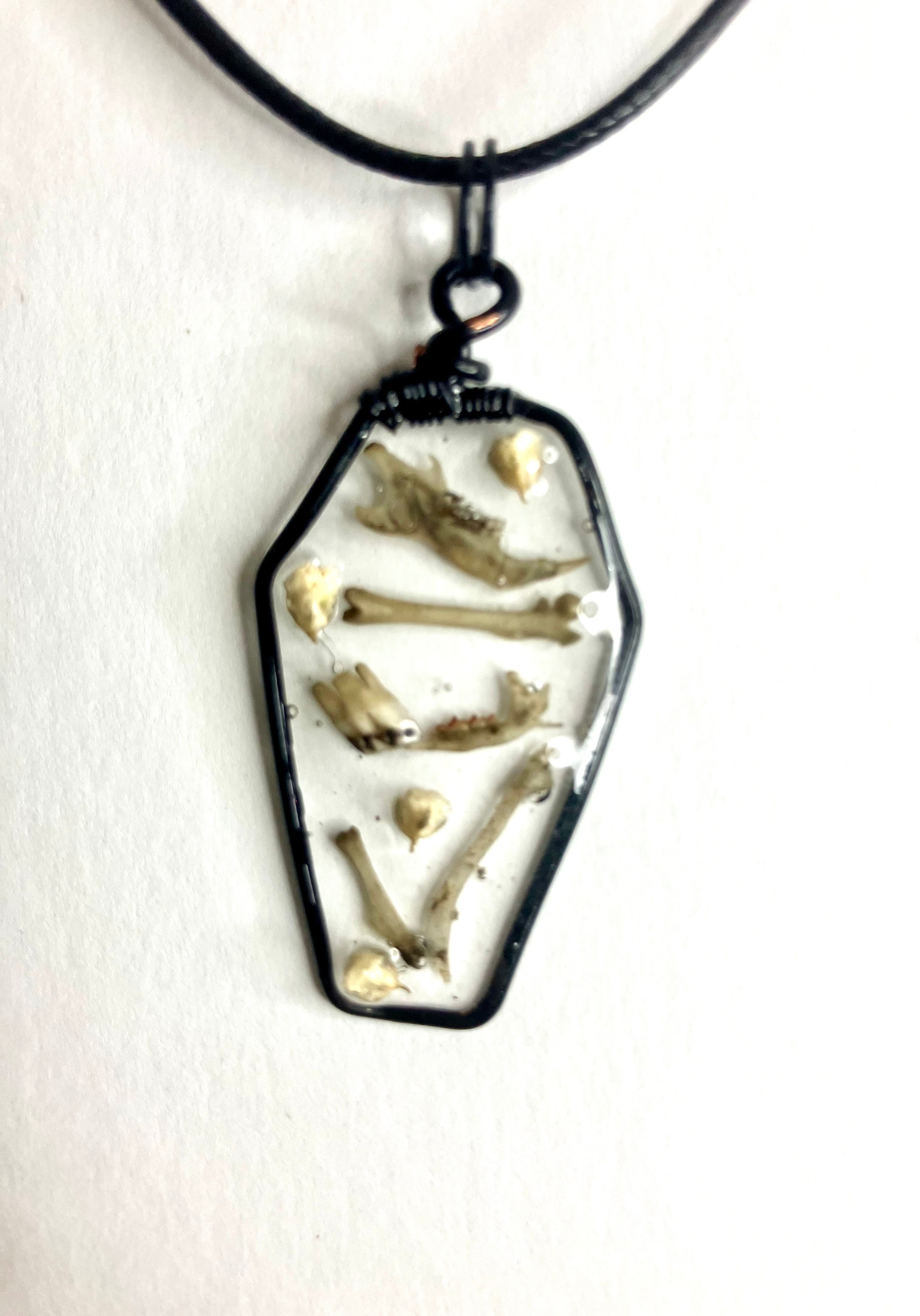 Resin frame pendants