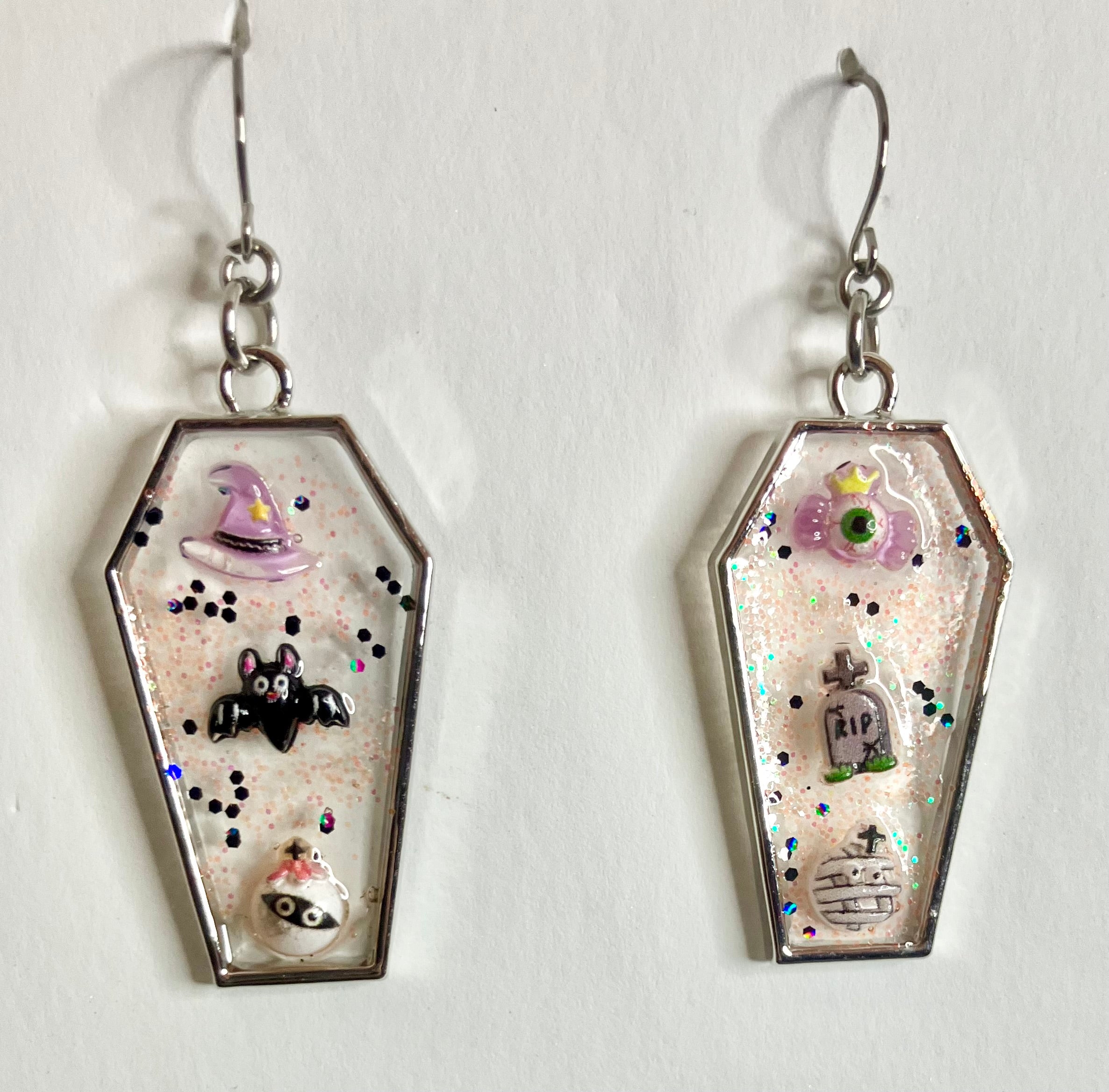 Coffin bezel jewelry