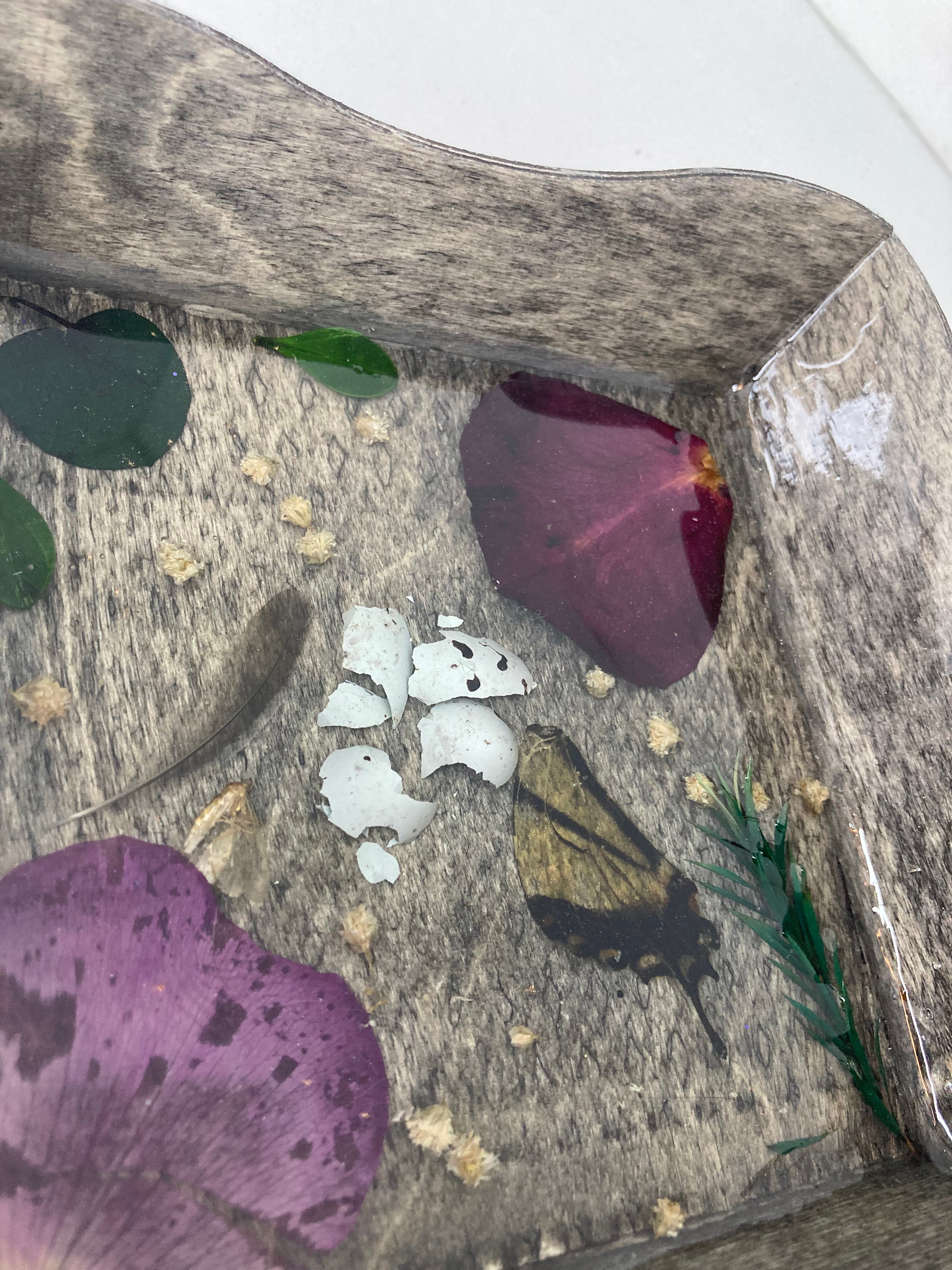 Wood and resin trinket dish