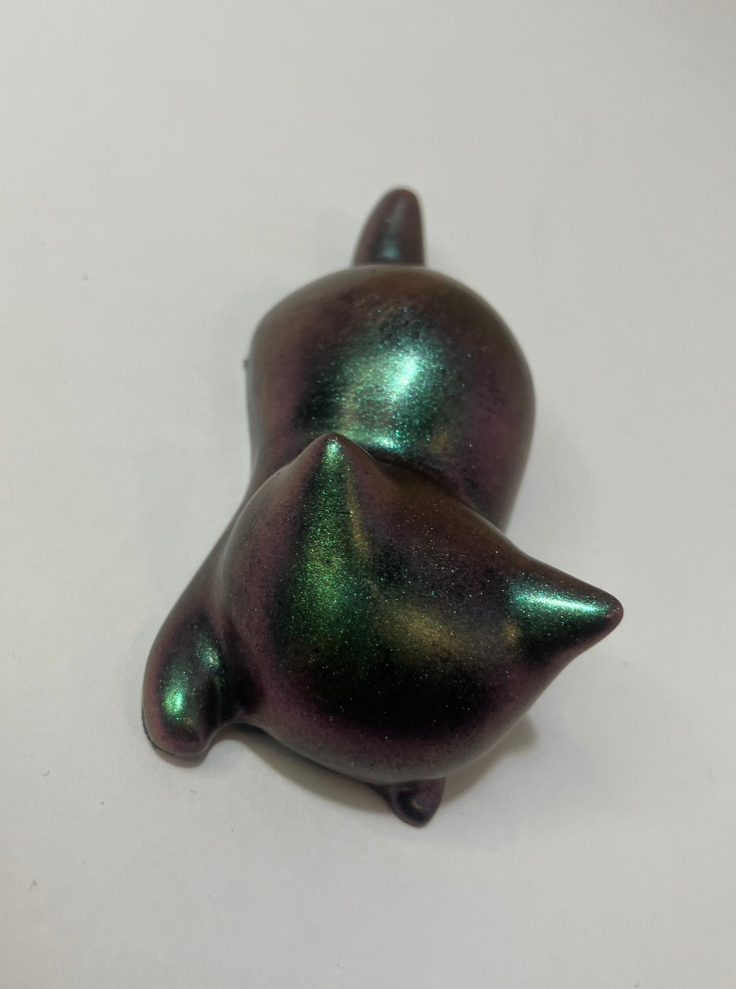 small cat loaf figurines