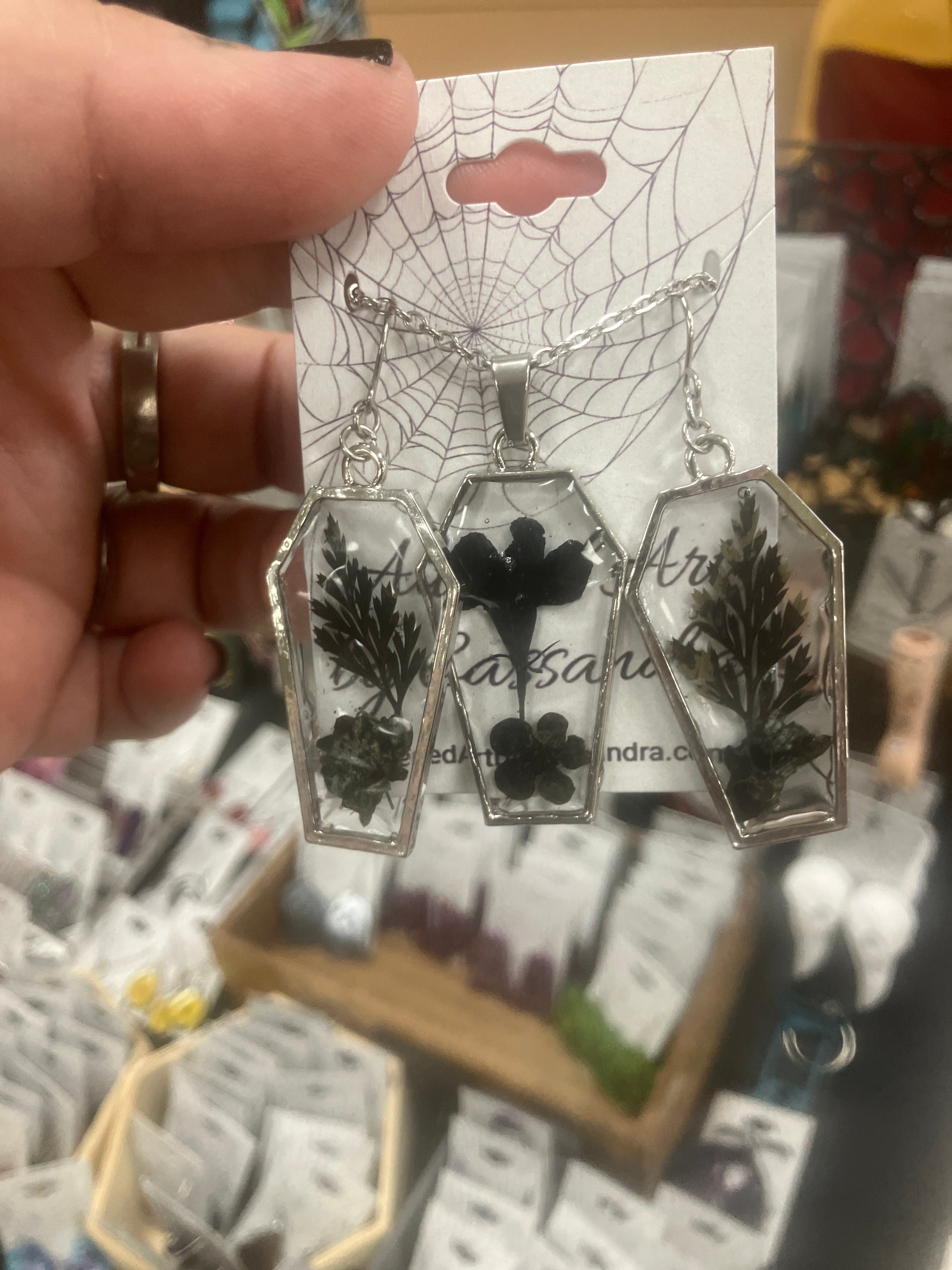 Coffin bezel jewelry